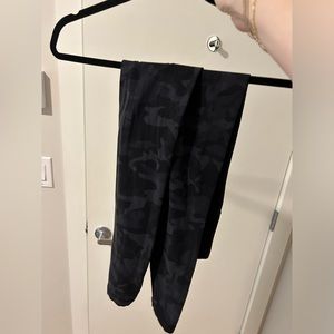 Lululemon camo align leggings sz 4